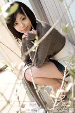 《女人自熨叫床视频》